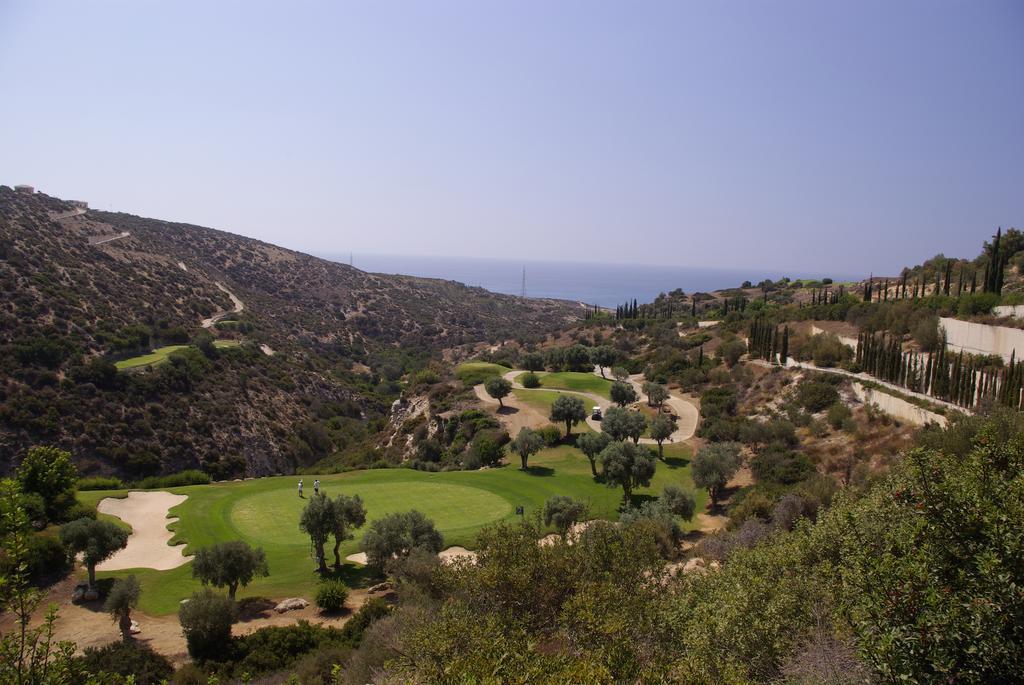 Вилла 4 Bedroom Helidoni With Private Infinity Pool, Aphrodite Hills Куклия